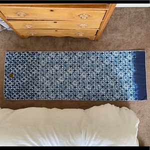 Manduka yogitoes yoga towel
